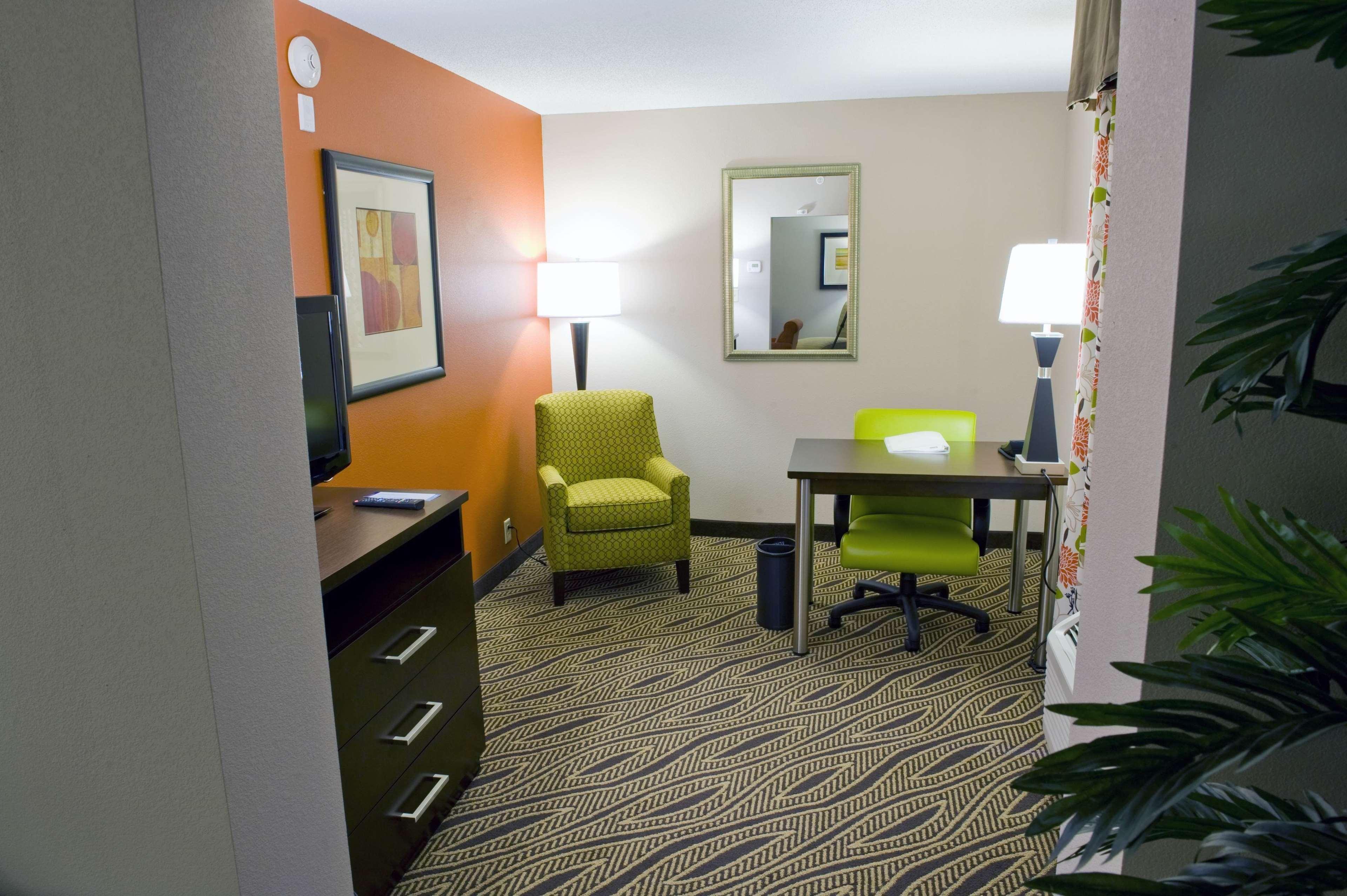 Hampton Inn Evansville Airport Екстер'єр фото