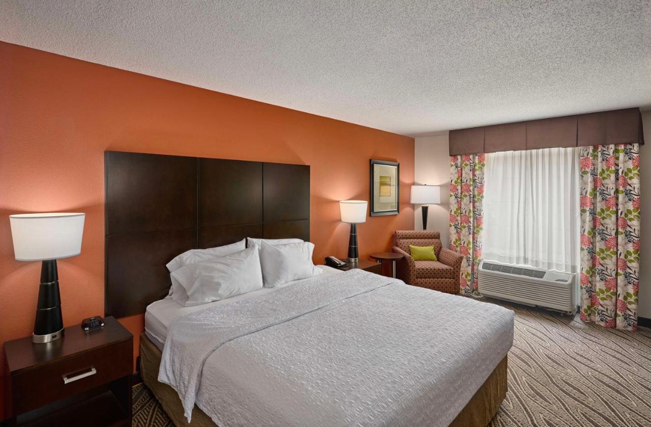 Hampton Inn Evansville Airport Екстер'єр фото