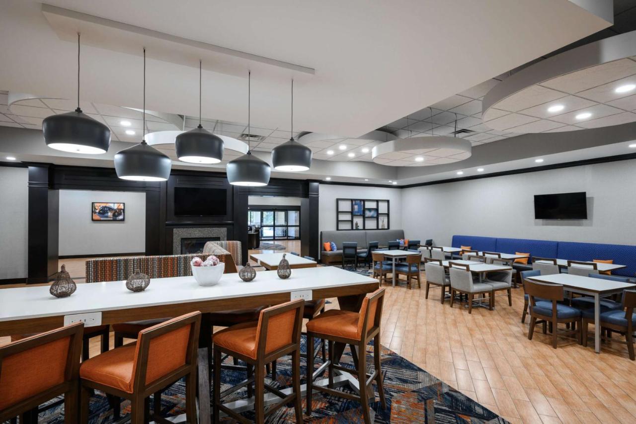 Hampton Inn Evansville Airport Екстер'єр фото