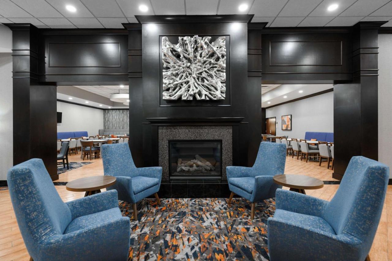 Hampton Inn Evansville Airport Екстер'єр фото
