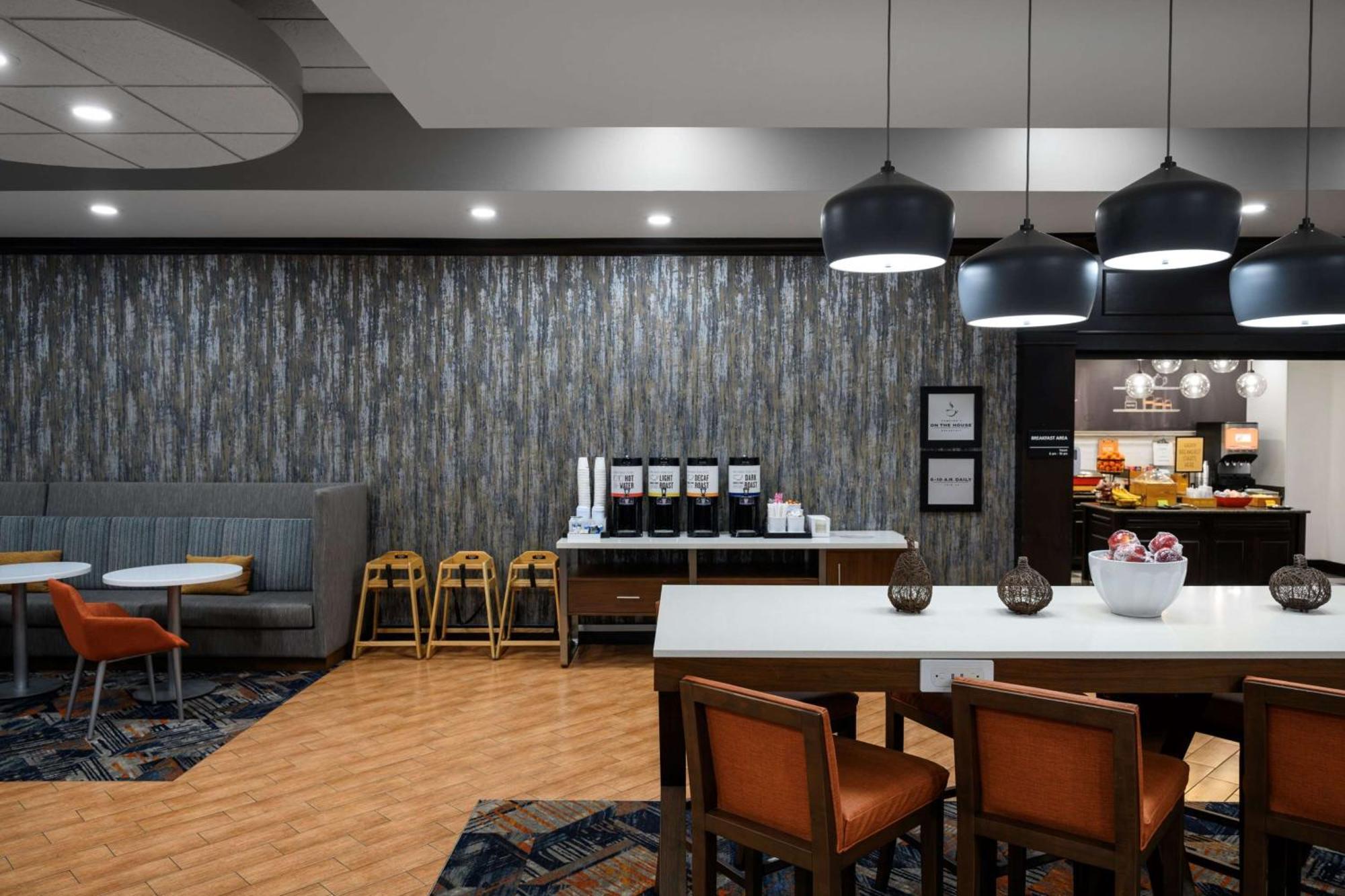 Hampton Inn Evansville Airport Екстер'єр фото