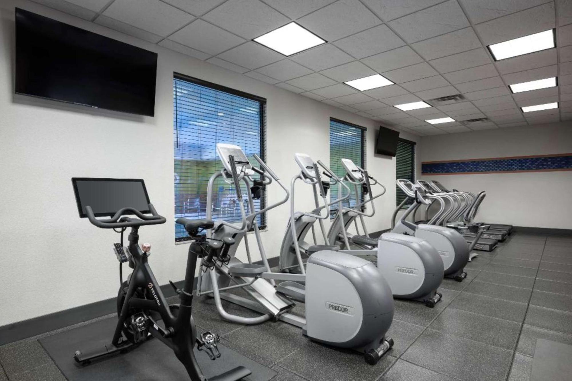 Hampton Inn Evansville Airport Екстер'єр фото
