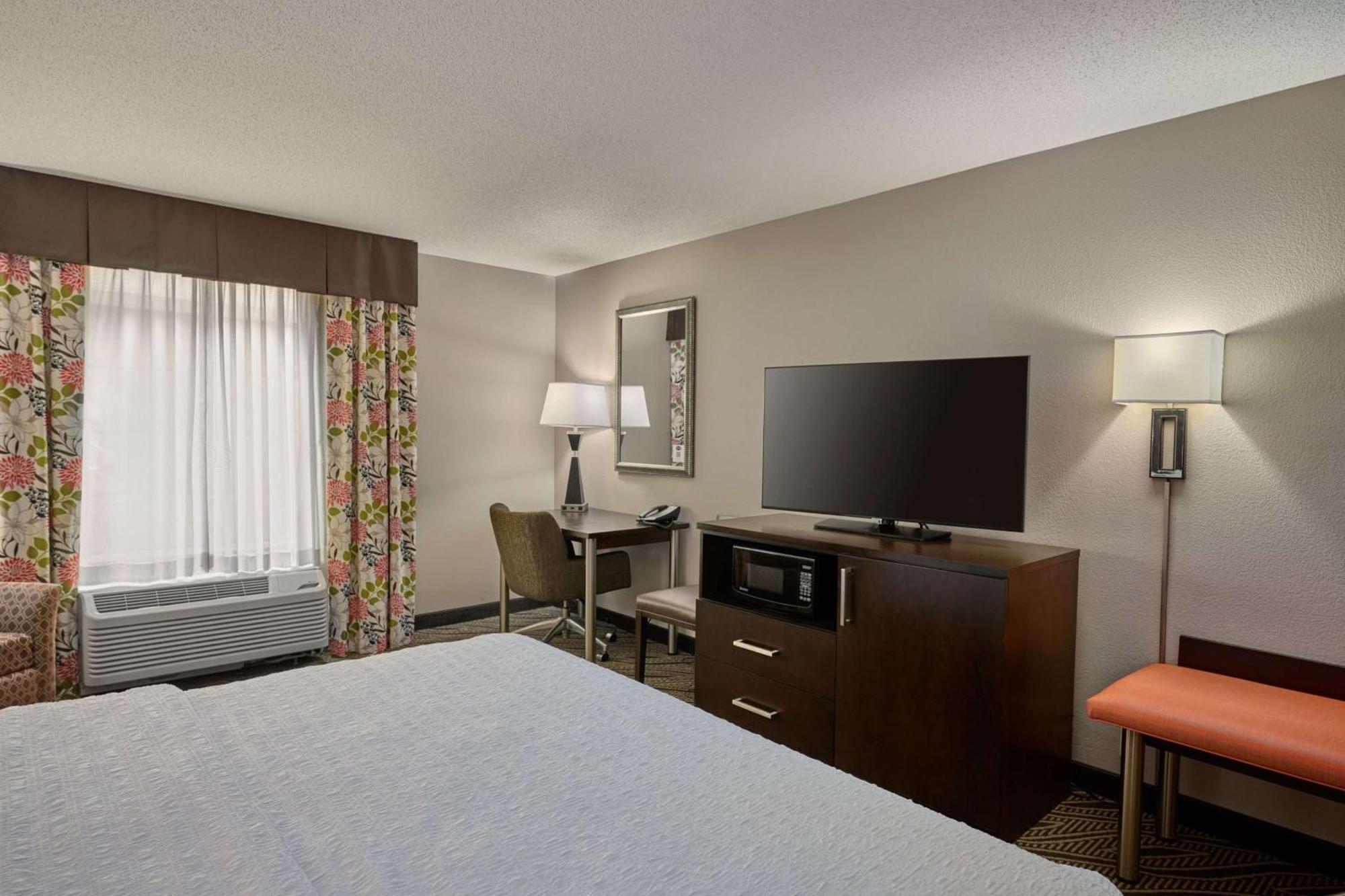 Hampton Inn Evansville Airport Екстер'єр фото